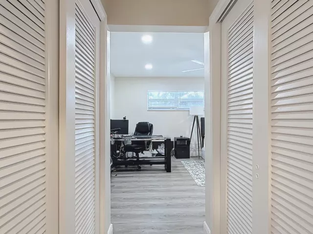 3-bedroom home for rent in Fort Lauderdale - 4516 NE 21st Lane - MondialRealty