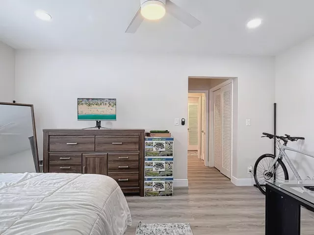 3-bedroom home for rent in Fort Lauderdale - 4516 NE 21st Lane - MondialRealty