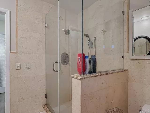 3-bedroom home for rent in Fort Lauderdale - 4516 NE 21st Lane - MondialRealty