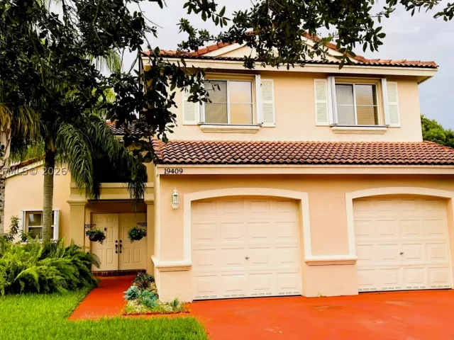 4-bedroom home for sale in Pembroke Pines - 19409 NW 24th Pl - MondialRealty