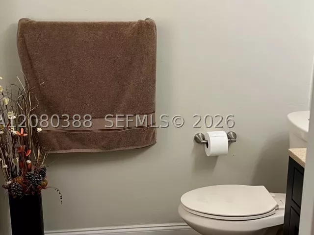 4-bedroom home for sale in Pembroke Pines - 19409 NW 24th Pl - MondialRealty