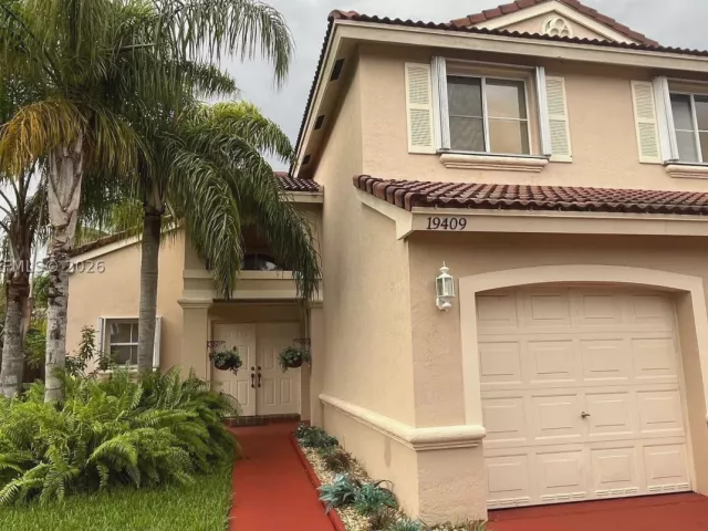4-bedroom home for sale in Pembroke Pines - 19409 NW 24th Pl - MondialRealty