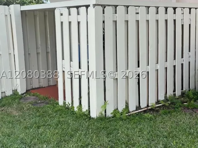 4-bedroom home for sale in Pembroke Pines - 19409 NW 24th Pl - MondialRealty