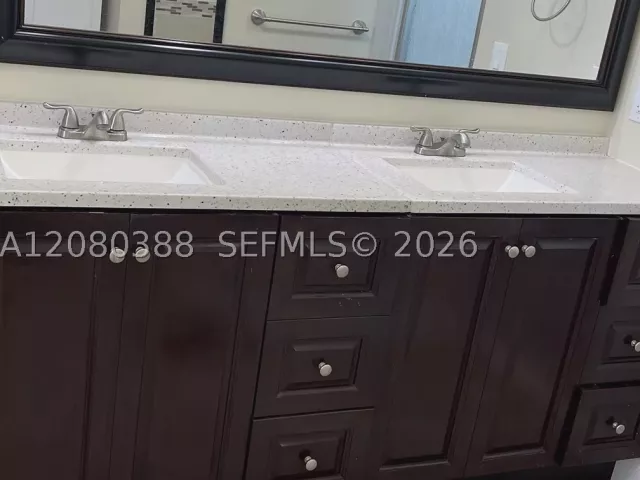 4-bedroom home for sale in Pembroke Pines - 19409 NW 24th Pl - MondialRealty