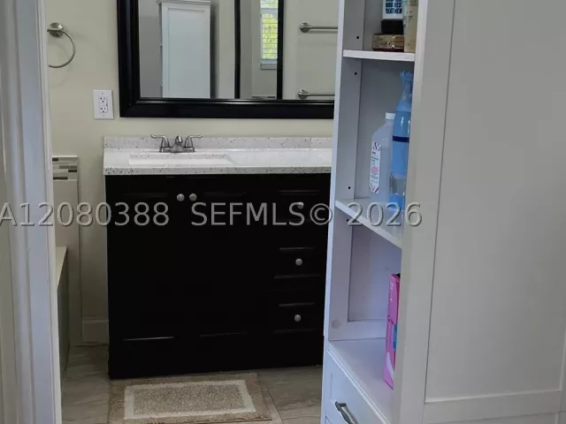 4-bedroom home for sale in Pembroke Pines - 19409 NW 24th Pl - MondialRealty