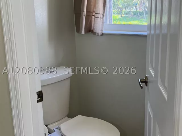 4-bedroom home for sale in Pembroke Pines - 19409 NW 24th Pl - MondialRealty