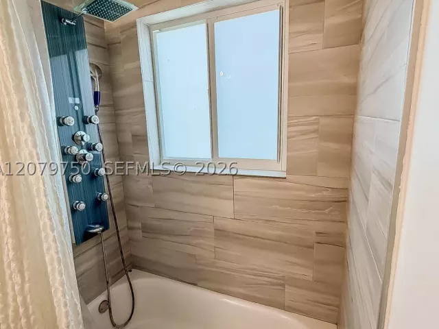 3-bedroom home for rent in Boca Raton - 2298 NE 2nd Ave n/a - MondialRealty