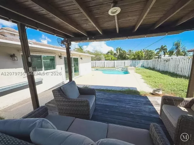 3-bedroom home for rent in Boca Raton - 2298 NE 2nd Ave n/a - MondialRealty