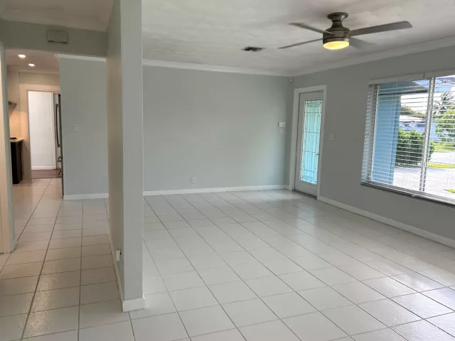 2-bedroom home for sale in Boca Raton - 455 NE 29TH Street - MondialRealty