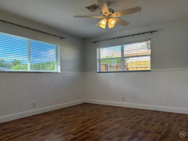 2-bedroom home for sale in Boca Raton - 455 NE 29TH Street - MondialRealty