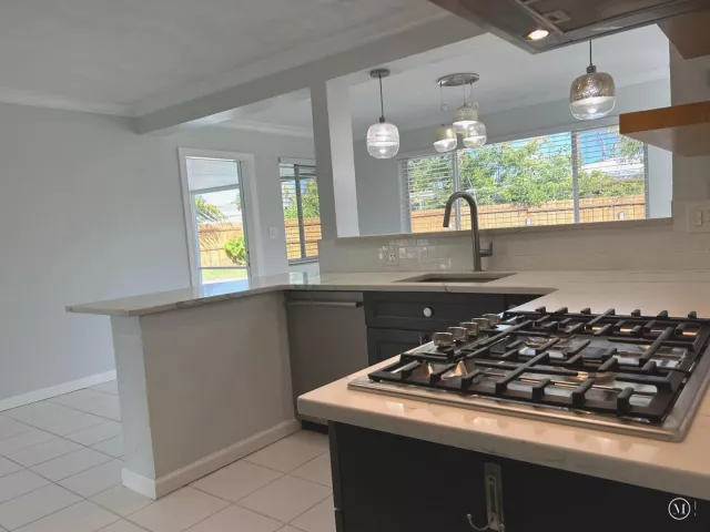 2-bedroom home for sale in Boca Raton - 455 NE 29TH Street - MondialRealty