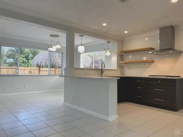 2-bedroom home for sale in Boca Raton - 455 NE 29TH Street - MondialRealty