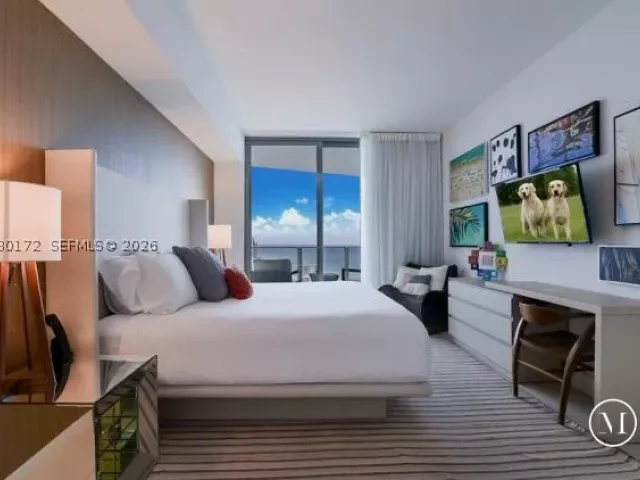 1-bedroom condo for sale in Hollywood - 4111 S Ocean Dr 2010 - MondialRealty