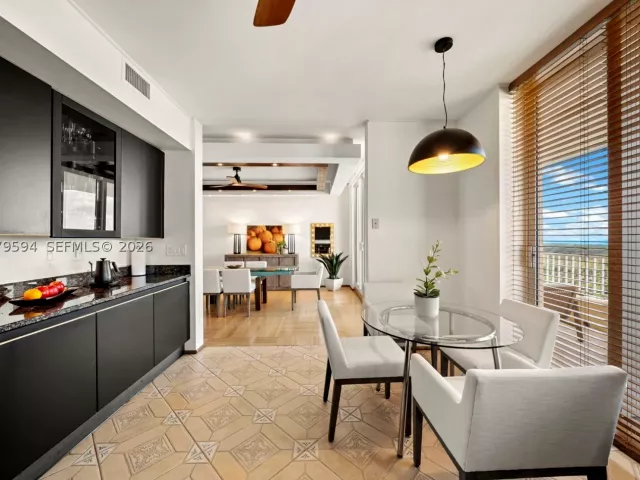 3-bedroom condo for rent in Key Biscayne - 789 Crandon Blvd 1603 - MondialRealty