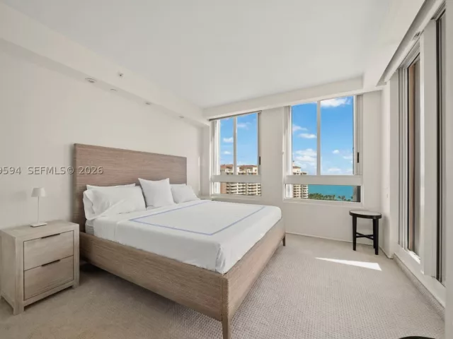 3-bedroom condo for rent in Key Biscayne - 789 Crandon Blvd 1603 - MondialRealty