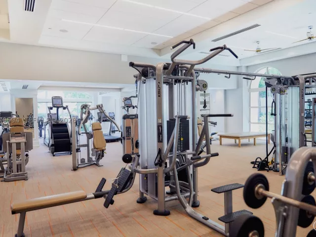 3-bedroom condo for rent in Key Biscayne - 789 Crandon Blvd 1603 - MondialRealty
