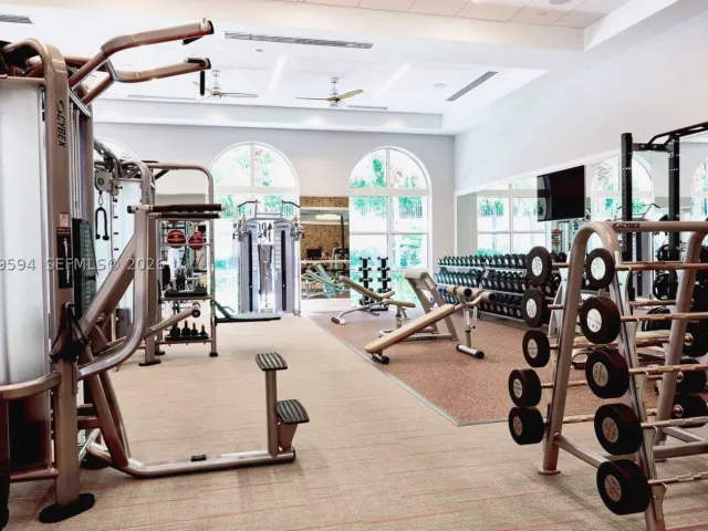 3-bedroom condo for rent in Key Biscayne - 789 Crandon Blvd 1603 - MondialRealty