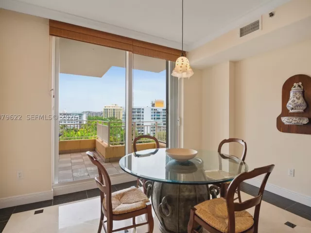 3-bedroom condo for rent in Key Biscayne - 791 Crandon Blvd 704 - MondialRealty