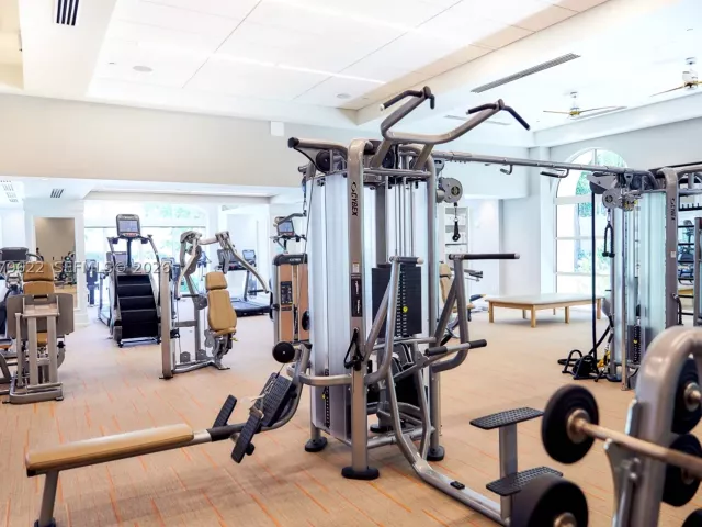 3-bedroom condo for rent in Key Biscayne - 791 Crandon Blvd 704 - MondialRealty