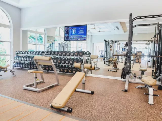 3-bedroom condo for rent in Key Biscayne - 791 Crandon Blvd 704 - MondialRealty