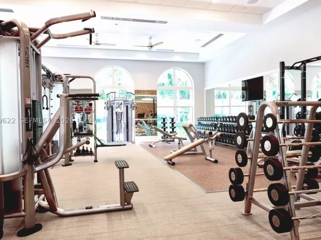 3-bedroom condo for rent in Key Biscayne - 791 Crandon Blvd 704 - MondialRealty