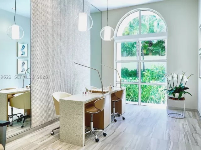 3-bedroom condo for rent in Key Biscayne - 791 Crandon Blvd 704 - MondialRealty