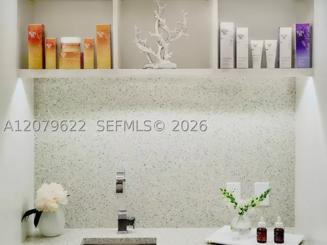 3-bedroom condo for rent in Key Biscayne - 791 Crandon Blvd 704 - MondialRealty