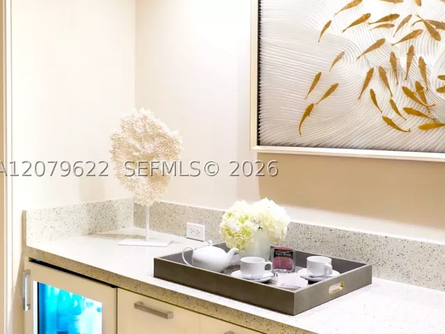 3-bedroom condo for rent in Key Biscayne - 791 Crandon Blvd 704 - MondialRealty