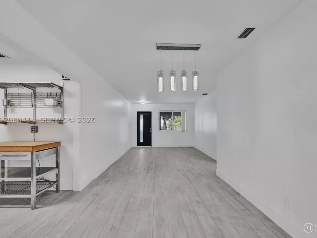 2-bedroom home for rent in Hollywood - 2446 Fillmore St 2446 - MondialRealty