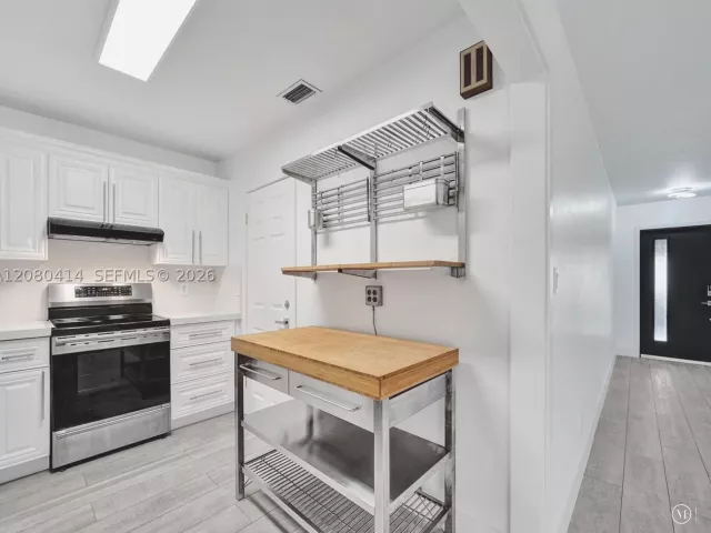 2-bedroom home for rent in Hollywood - 2446 Fillmore St 2446 - MondialRealty