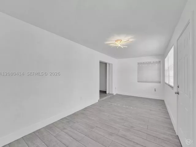 2-bedroom home for rent in Hollywood - 2446 Fillmore St 2446 - MondialRealty