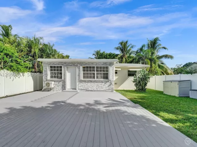 2-bedroom home for rent in Hollywood - 2446 Fillmore St 2446 - MondialRealty