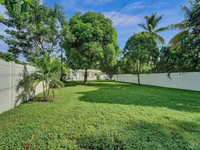 2-bedroom home for rent in Hollywood - 2446 Fillmore St 2446 - MondialRealty
