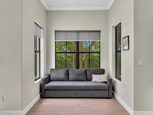 3-bedroom home for rent in Cooper City - 8289 NW 38TH Street - MondialRealty