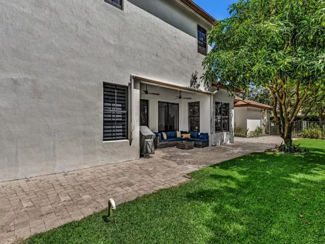 3-bedroom home for rent in Cooper City - 8289 NW 38TH Street - MondialRealty