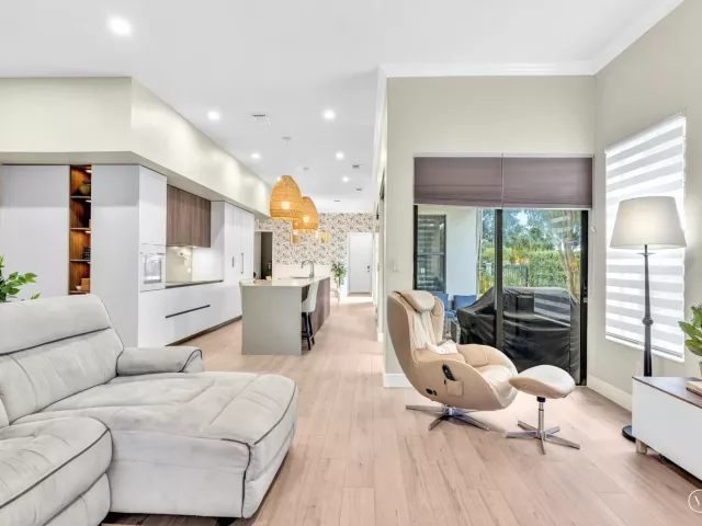 3-bedroom home for rent in Cooper City - 8289 NW 38TH Street - MondialRealty