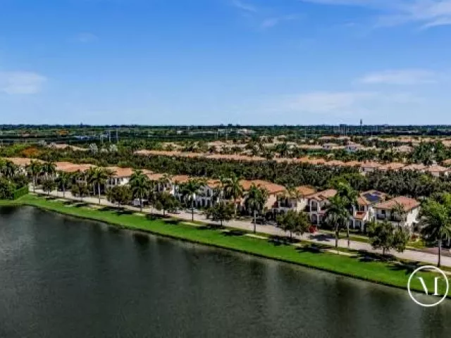 3-bedroom home for rent in Cooper City - 8289 NW 38TH Street - MondialRealty