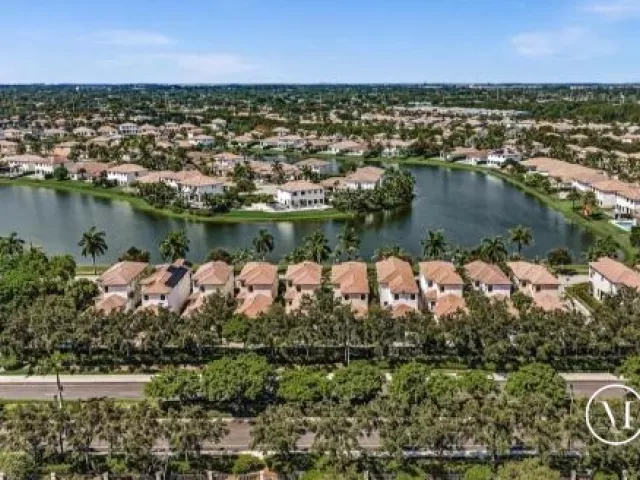 3-bedroom home for rent in Cooper City - 8289 NW 38TH Street - MondialRealty