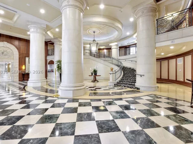 3-bedroom condo for rent in Key Biscayne - 791 Crandon Blvd 301 - MondialRealty