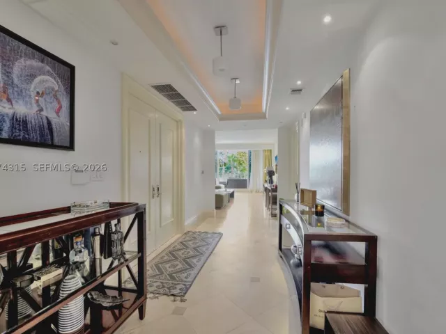 3-bedroom condo for rent in Key Biscayne - 791 Crandon Blvd 301 - MondialRealty