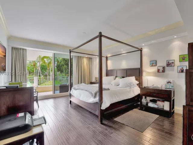 3-bedroom condo for rent in Key Biscayne - 791 Crandon Blvd 301 - MondialRealty
