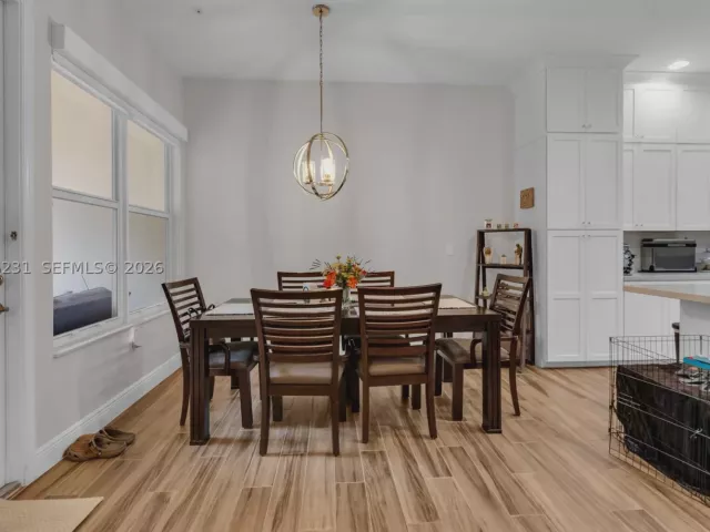 3-bedroom home for sale in Pembroke Pines -  - MondialRealty