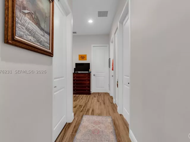 3-bedroom home for sale in Pembroke Pines -  - MondialRealty