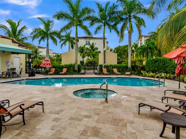 3-bedroom home for sale in Pembroke Pines -  - MondialRealty
