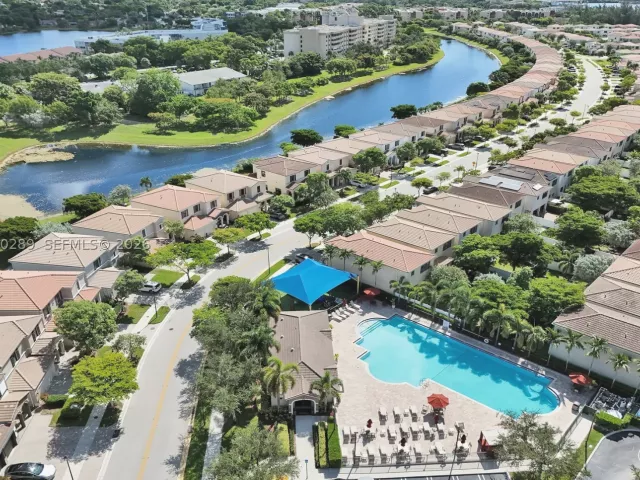 3-bedroom home for sale in Miami - 606 NE 191st Ter - MondialRealty