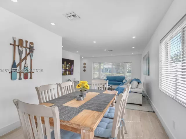 3-bedroom home for rent in Hollywood - 821 Harrison St 821 - MondialRealty