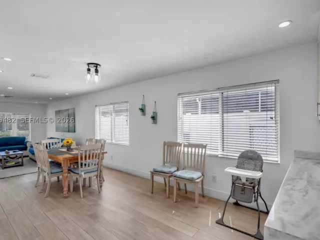 3-bedroom home for rent in Hollywood - 821 Harrison St 821 - MondialRealty