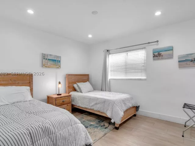 3-bedroom home for rent in Hollywood - 821 Harrison St 821 - MondialRealty