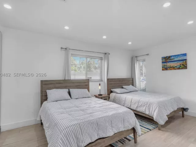 3-bedroom home for rent in Hollywood - 821 Harrison St 821 - MondialRealty