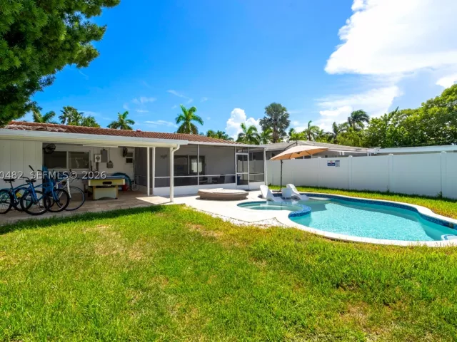 3-bedroom home for rent in Hollywood - 821 Harrison St 821 - MondialRealty
